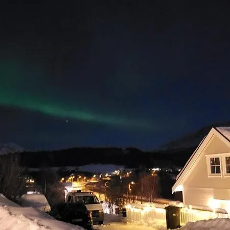 Nydelig Leilighet Med Naerhet Til Ski Og Nordlys Tromsø Exterior foto